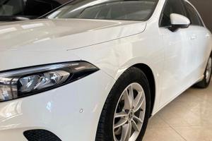 Mercedes-benz A 180 A 180 d Business. Iva inclusa