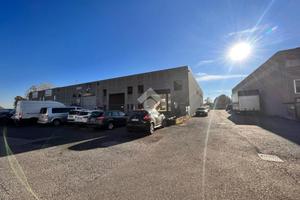 CAPANNONE A SESTO ED UNITI