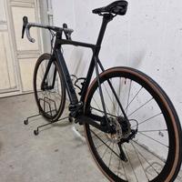 Bici da corsa in carbonio con telaio no brand