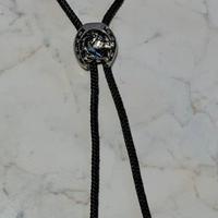 Cravatta bolo in metalo