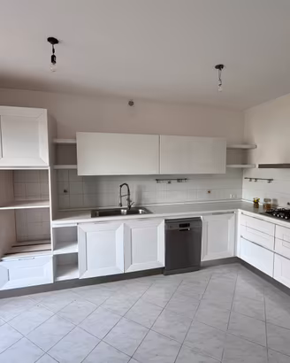 Cucina angolare bianca 455 x 185