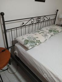 Letto in ferro battuto artigianale