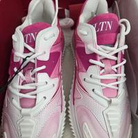 Sneakers Valentino. Nuove e Originali 