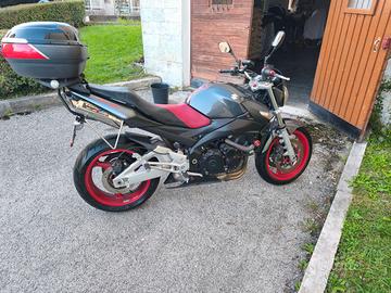Suzuki GSR 600 Yoshimura - 2010