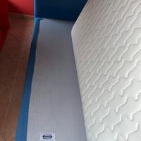 Letto piazza singola con materasso