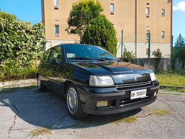 RENAULT Clio 1.8 16v 1992