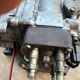 Pompa gasolio pajero 2.5 gls