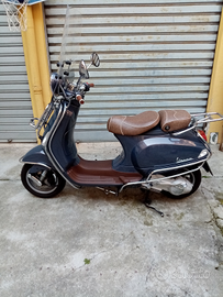 Vespa 125 LXV