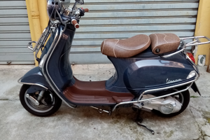 Vespa 125 LXV