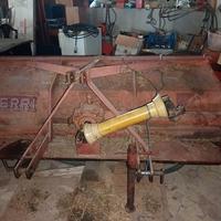 trincia da 200 Ferri e 150 a mazze Erpice Rotante 