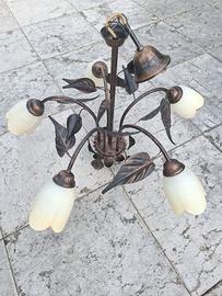 Lampadario in ferro verniciato