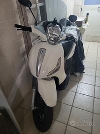 Scooter beverly 350 ST