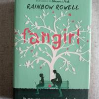 Libro Fangirl. (Rainbow Rowell)