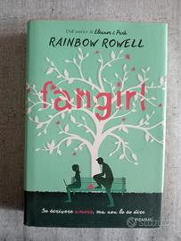 Libro Fangirl. (Rainbow Rowell)