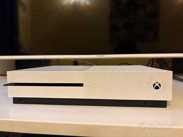 XBOX ONE S 1TB BIANCA 3 controller 7 giochi