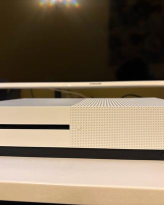 XBOX ONE S 1TB BIANCA 3 controller 7 giochi