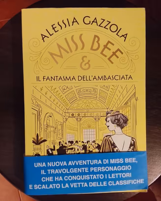 Gazzola Miss Bee e fantasma ambasciata Longanesi