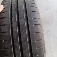 gomme auto estive