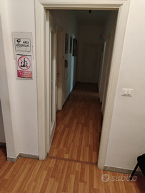 Stanza in ufficio a Bari