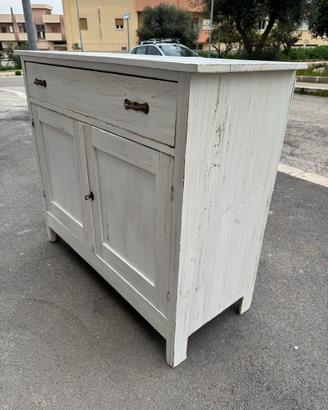Credenza