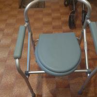 Sedia comoda per servizi toelette notturna
