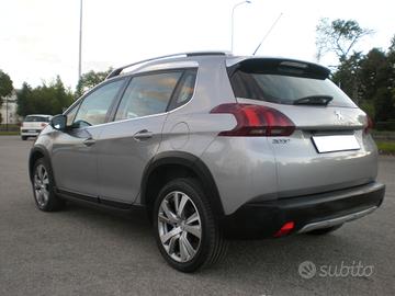 Peugeot 2008 1.6 td 120 cv, full, molto bella