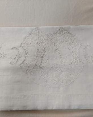Lenzuolo matrimoniale in lino (ricamato a mano)