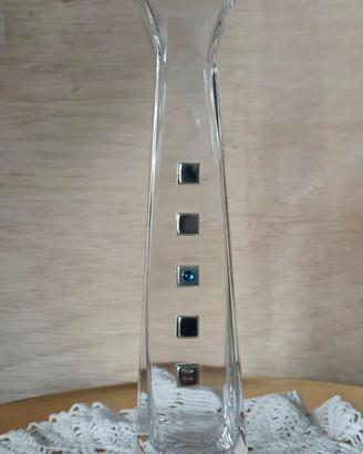 Vaso in vetro e inserti in argento