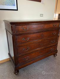 Comò cassettone antico