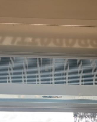 Condizionatori e Barriera porta per il freddo