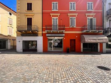 NEGOZIO A CREMONA