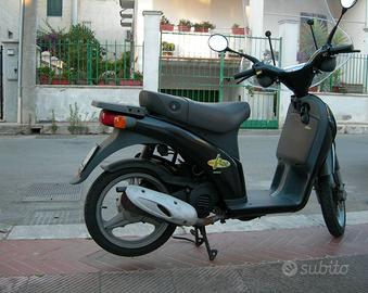 Ciclomotore Free 49 cc nero catalitico