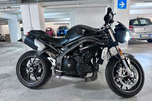 Triumph speed triple s 1050 ABS