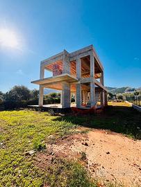 Costruenda villa esclusiva con terreno [VM/11]