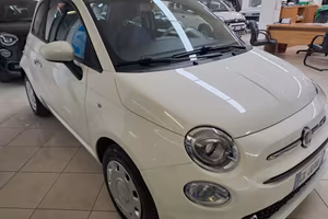 Fiat 500 1.0 Hybrid Red