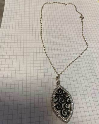 Collana e ciondolo