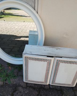 mobiletto e specchio vintage bagno 