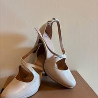 Scarpe con tacco Bata misura 37