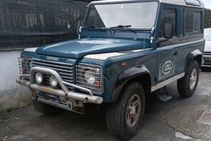 LAND ROVER DEFENDER 2004 312.000 KM