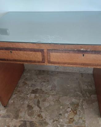 scrivania in legno anni 60