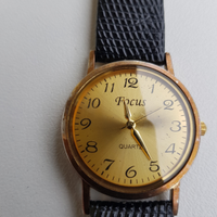 Orologio focus al quarzo