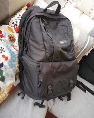 >>> VENDUTO <<< ZAINO FOTOGRAFICO LOWEPRO