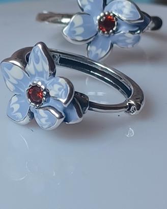orecchini in argento fiore di Iris 