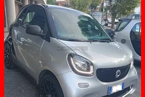 SMART FORTWO TURBO BENZINA AUTOM*NEOPATENTATI*RATE