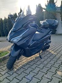 scooter Honda Forza 350 de luxe