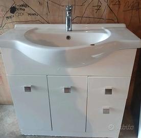 Mobiletto bagno