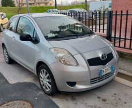 TOYOTA Yaris - 2007