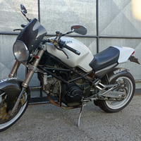 Ducati Monster 900s