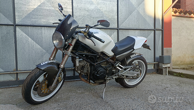 Ducati Monster 900s