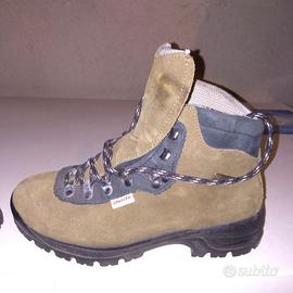 Scarponi trekking invicta